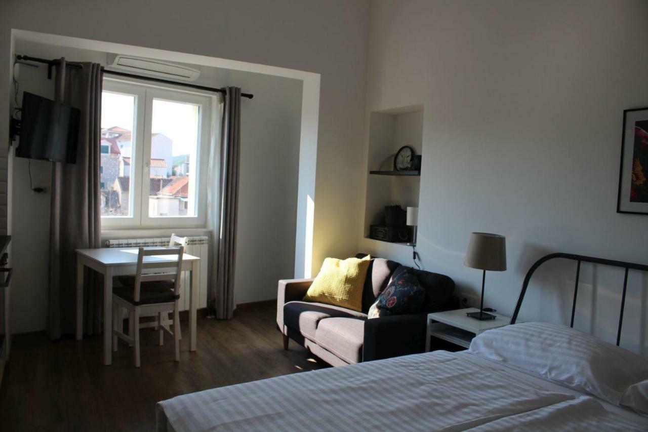 Apartments Ivan Zaton Zaton  Eksteriør billede