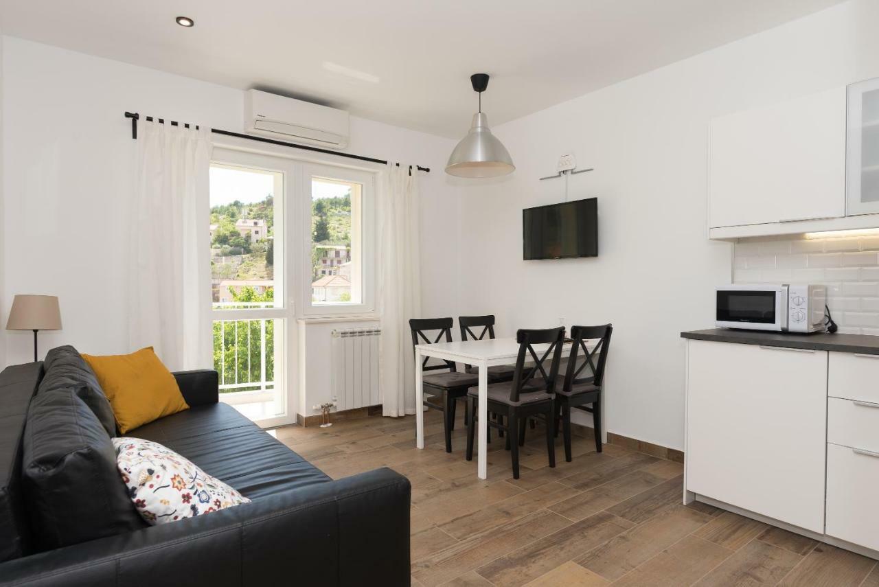 Apartments Ivan Zaton Zaton  Eksteriør billede