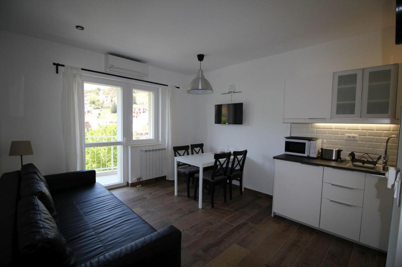Apartments Ivan Zaton Zaton  Eksteriør billede